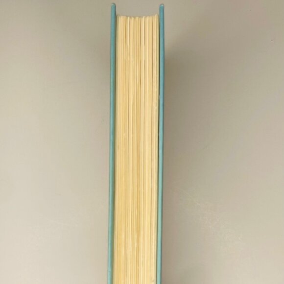 ✨ 2 for 20 ✨ Stormy Weather Hardcover Novel by Carl Hiaasen - Picture 7 of 9